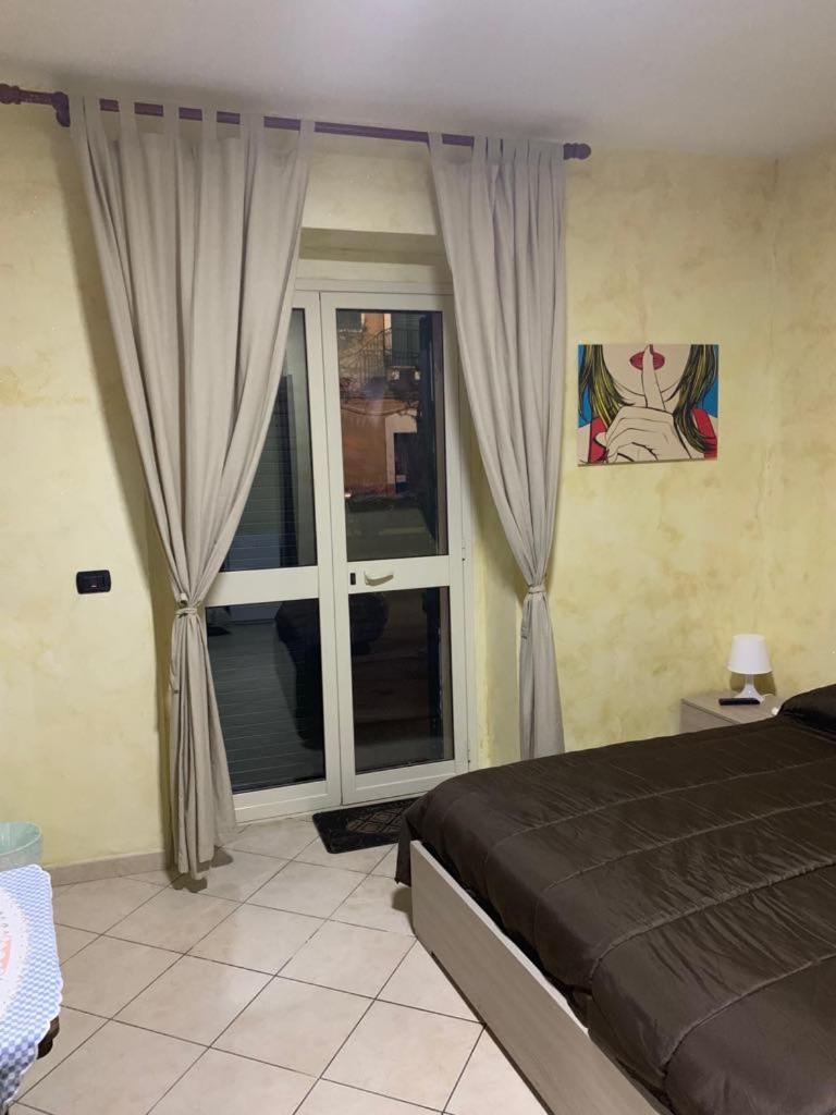 Airport Bedroom House Catania Bagian luar foto